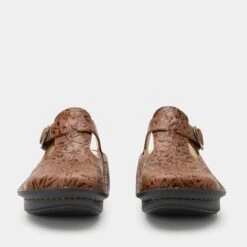 Shoes Classic Loretta Shoe 10 Shoes Classic Loretta Shoe -Shoes Shop ALG 6123 S5 52cd118b eff2 4d8d a5a0 6f6fbcfb44bb