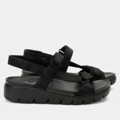Henna They Call Me Mellow Black Sandal -Shoes Shop HEN 6142 S2